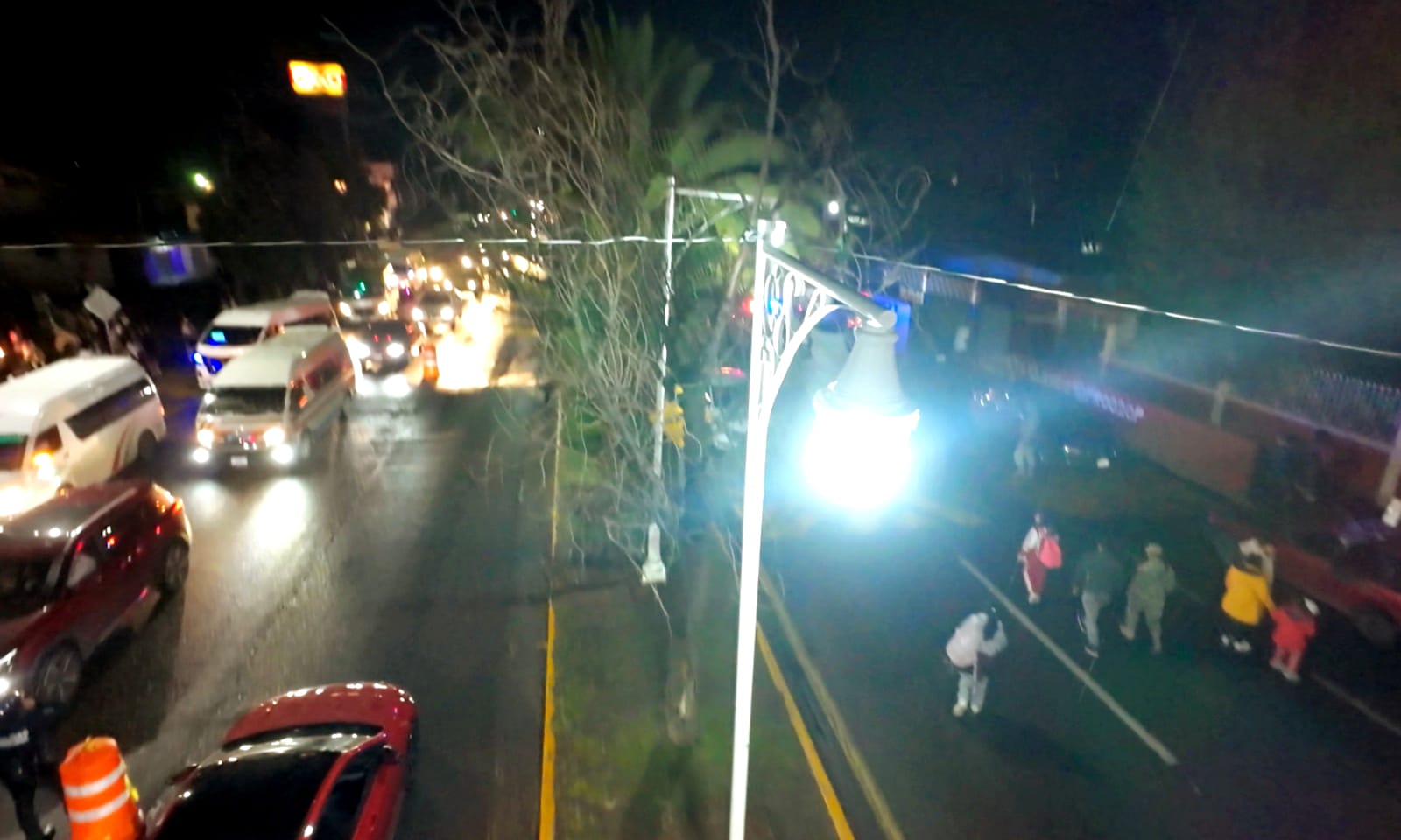Crean sendero seguro en zona escolar de Chiautempan